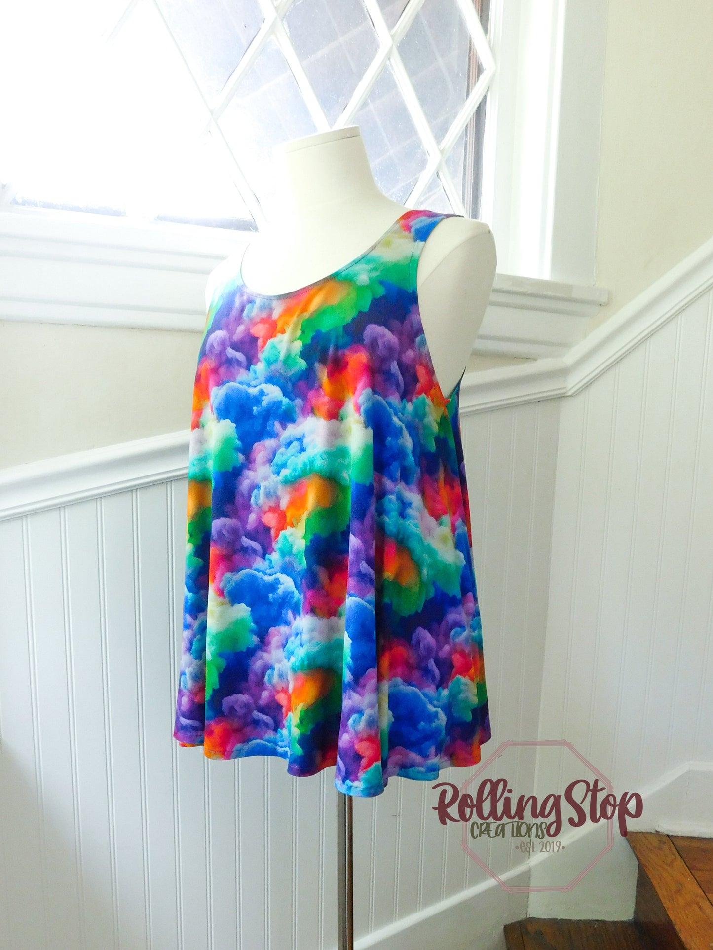 Love Clouds Bernie Swing Top